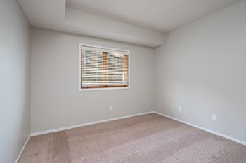 9' Ceilings